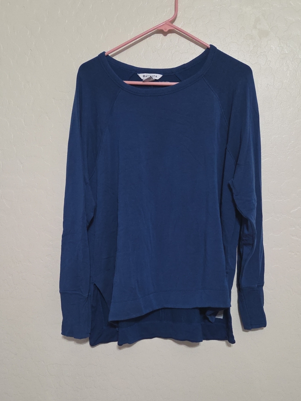 Athleta Deep Blue Raglan Long-Sleeve Pullover